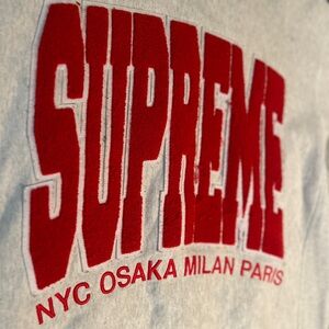 Supreme Red Logo T-Shirt